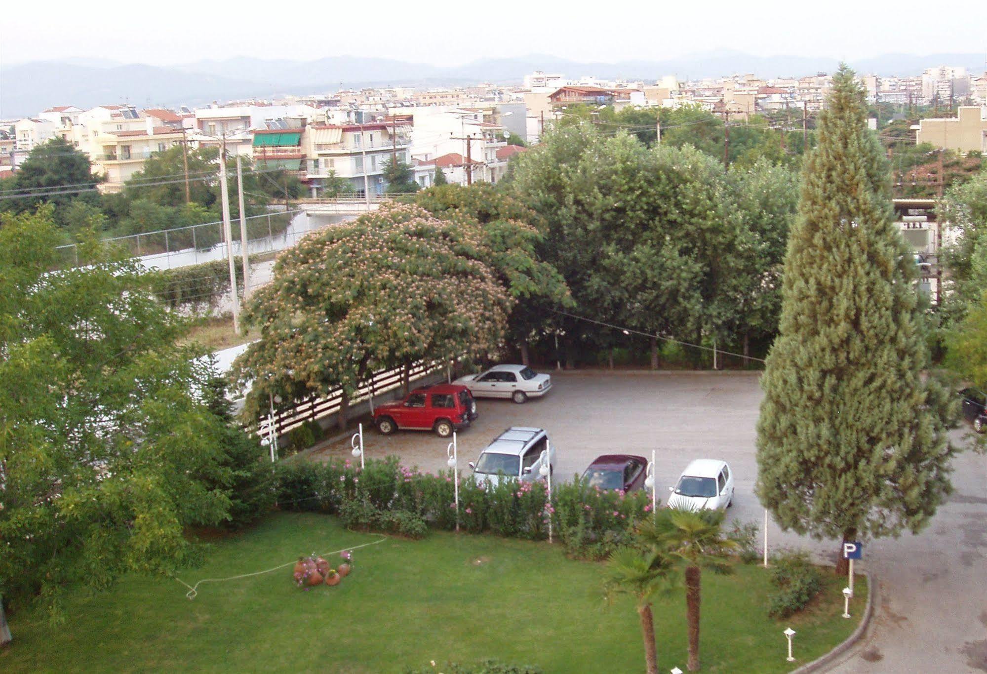 Rodopi Hotel Комотини Екстериор снимка